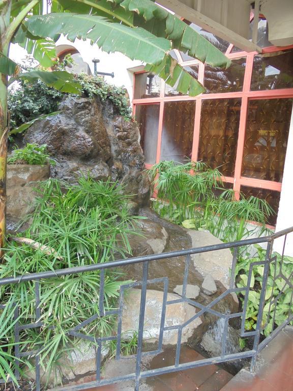 Chester Hotel Nakuru Eksteriør bilde