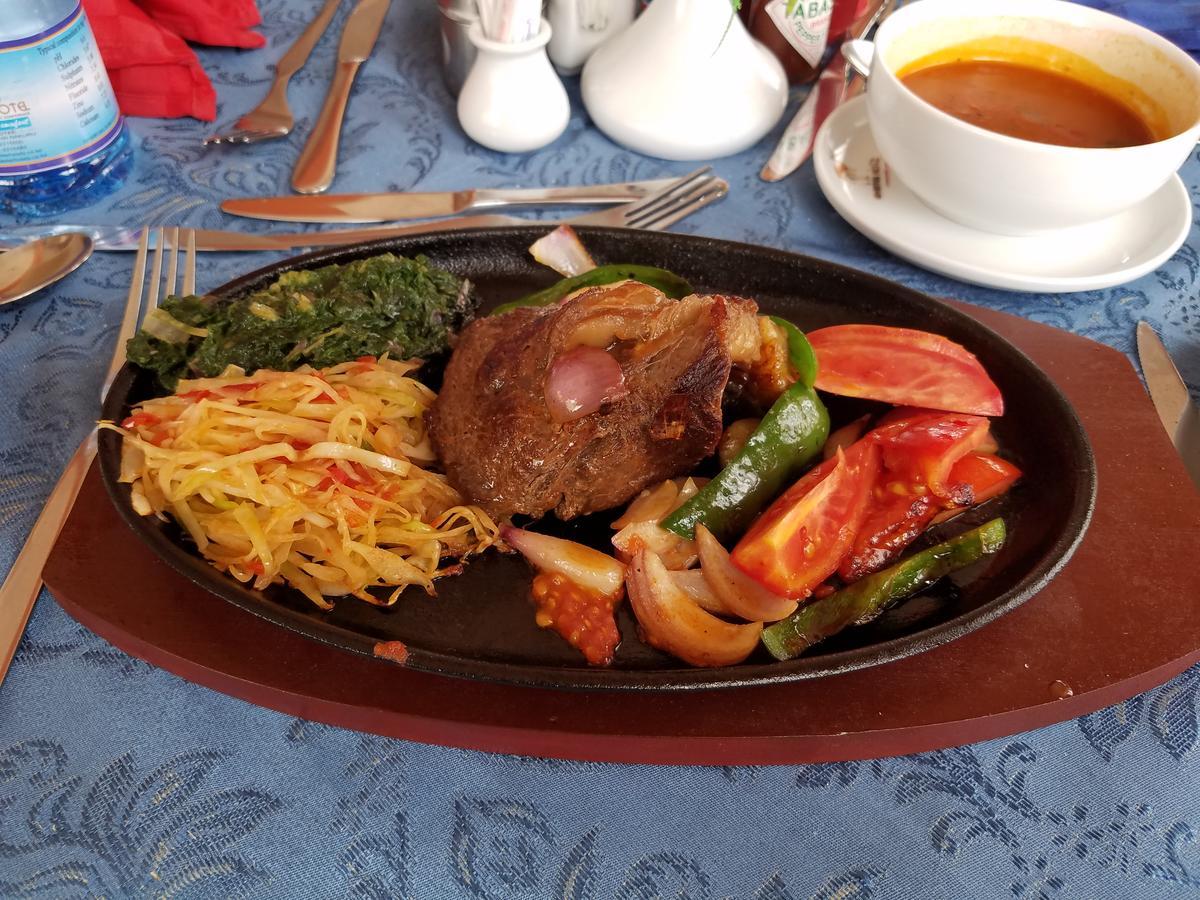 Chester Hotel Nakuru Eksteriør bilde