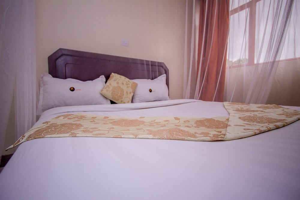 Chester Hotel Nakuru Eksteriør bilde