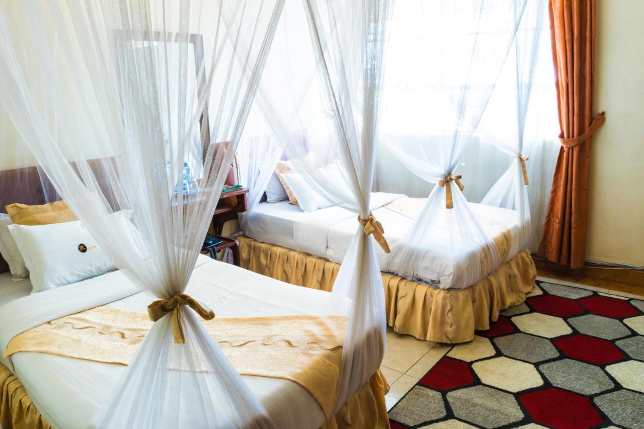 Chester Hotel Nakuru Eksteriør bilde